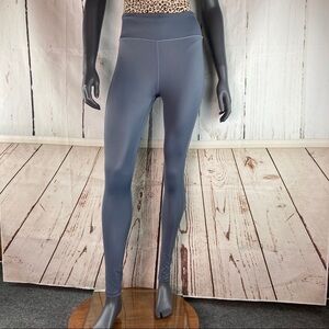 Victoria Sport Grey leggings